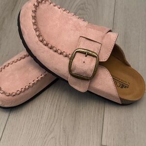 Pink Suede mules loafers